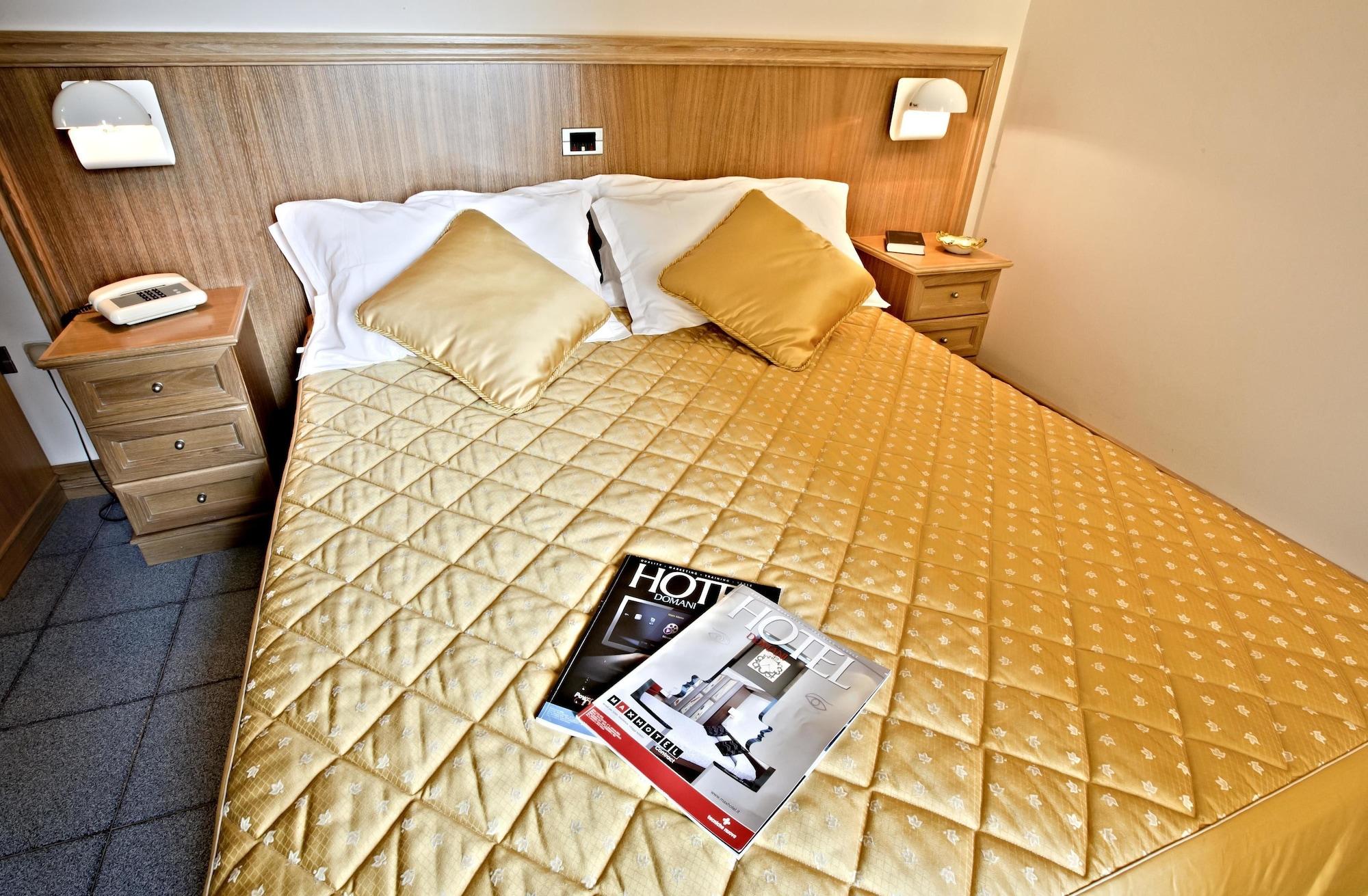 Hotel Sabbie D'Oro Giardini-Naxos Kültér fotó