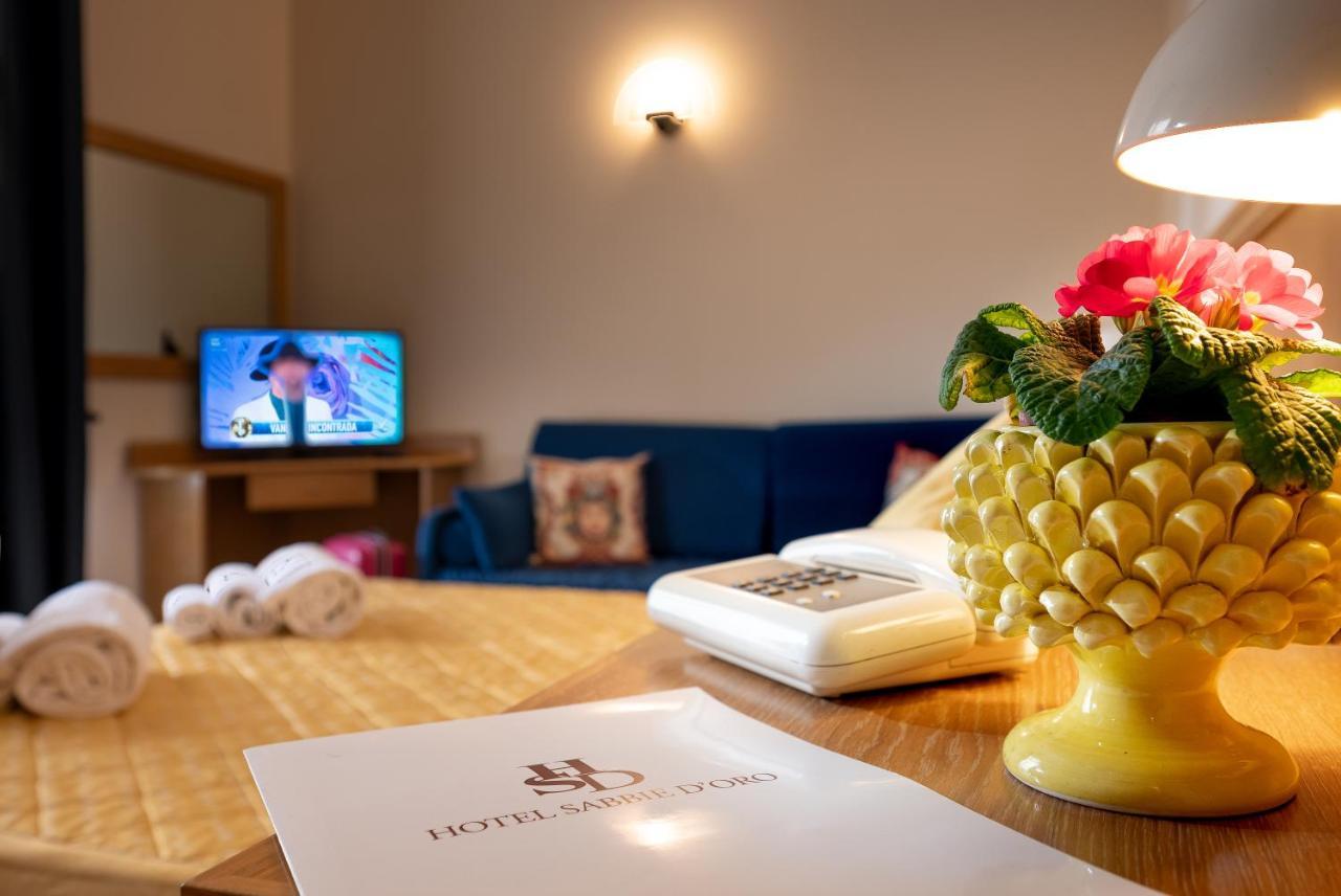 Hotel Sabbie D'Oro Giardini-Naxos Kültér fotó