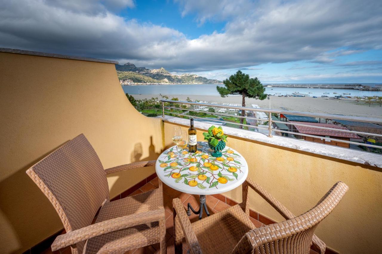 Hotel Sabbie D'Oro Giardini-Naxos Kültér fotó