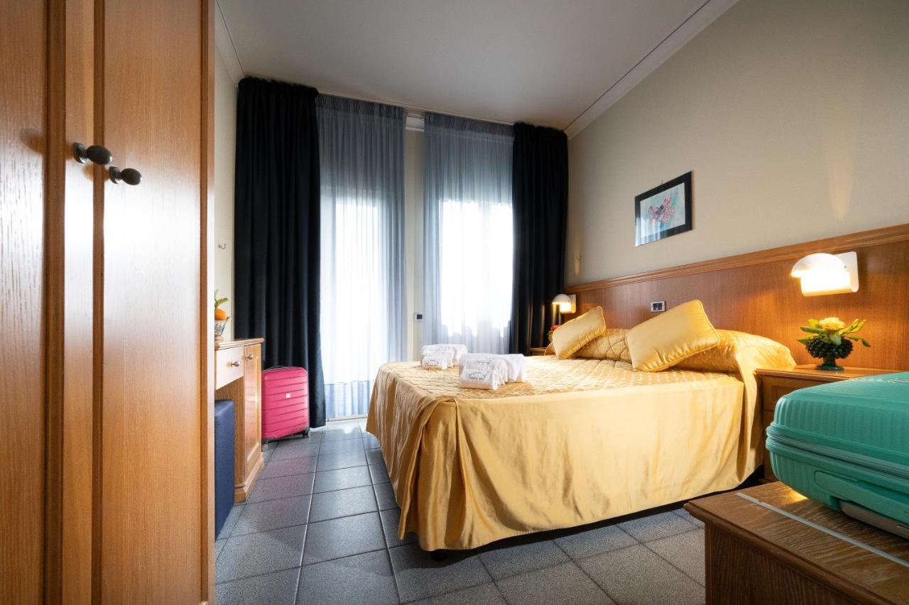 Hotel Sabbie D'Oro Giardini-Naxos Kültér fotó
