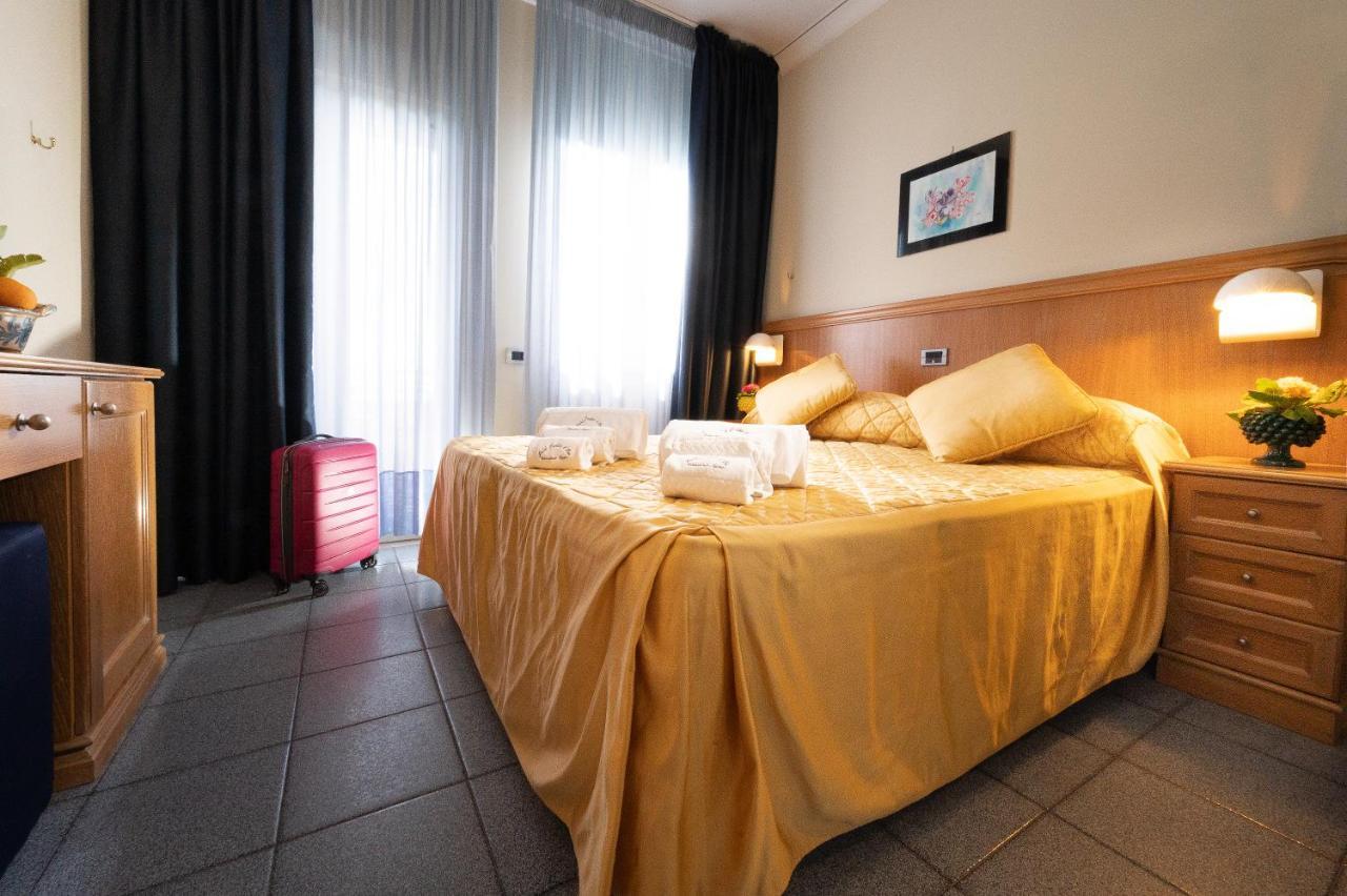 Hotel Sabbie D'Oro Giardini-Naxos Kültér fotó
