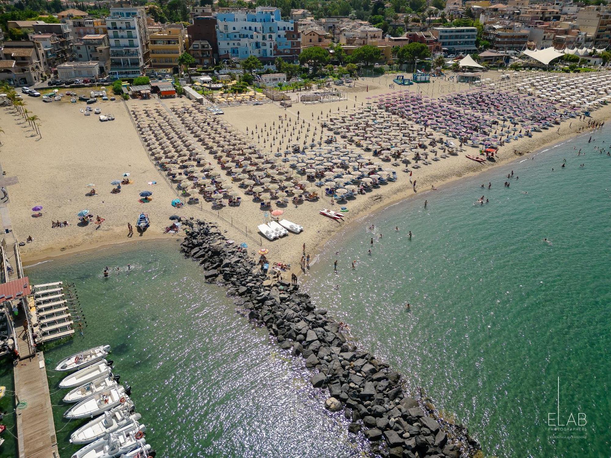 Hotel Sabbie D'Oro Giardini-Naxos Kültér fotó