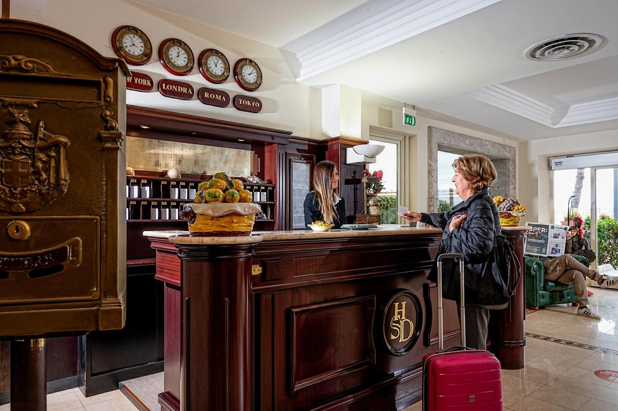 Hotel Sabbie D'Oro Giardini-Naxos Kültér fotó